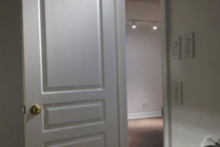 Room 2 of 11