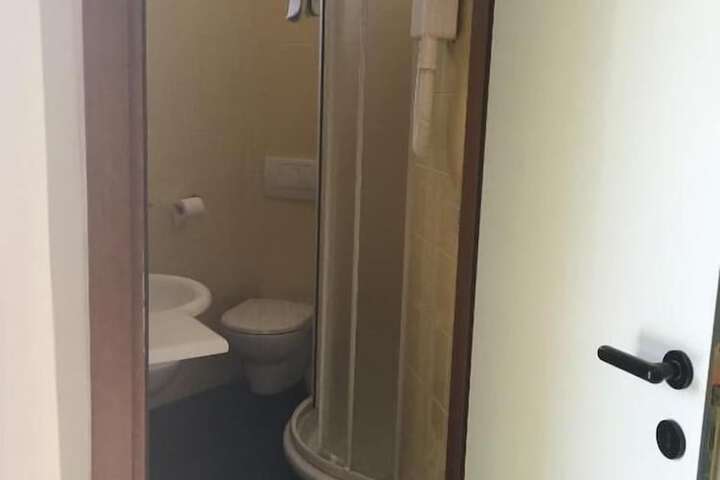 Room 20 of 40
