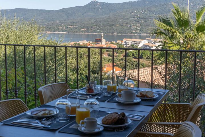 Breakfast/Coffee Service 87 of 96