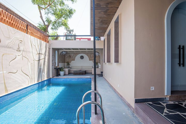 Pool 67 of 84