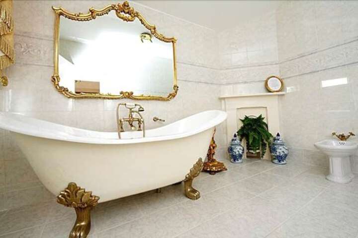 Bathroom Photo