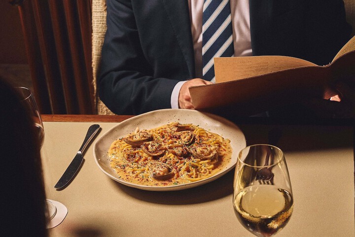 Dining 108 of 154