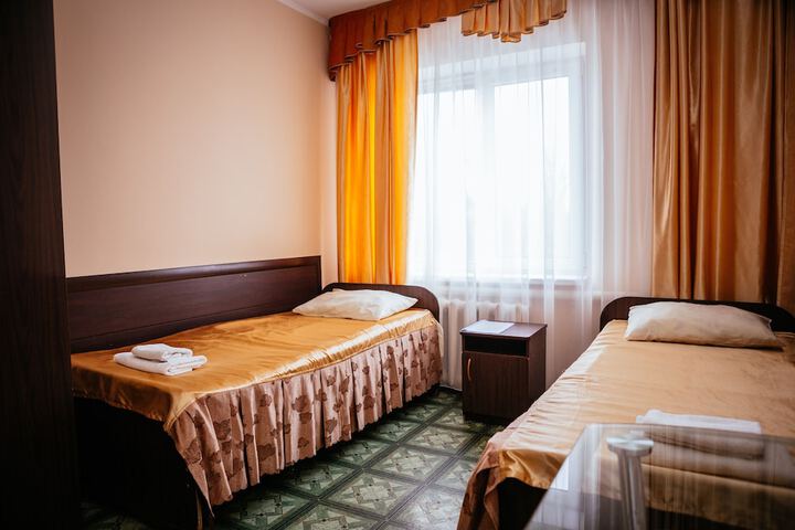 Room 26 of 40