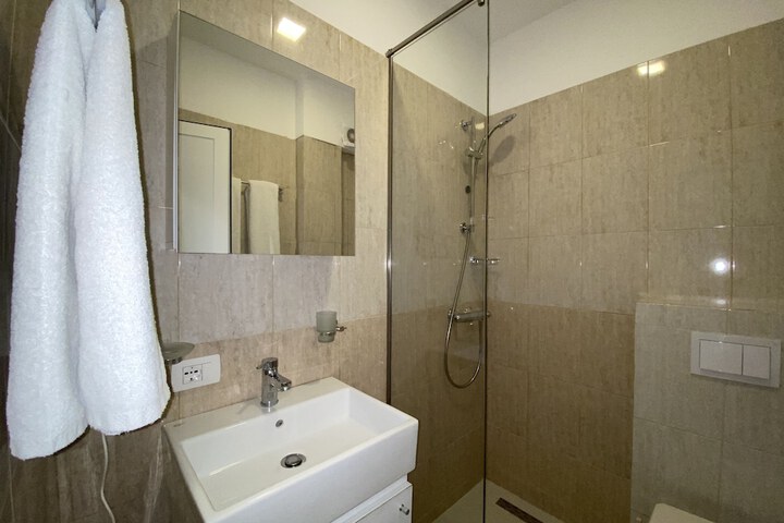 Room 30 of 72