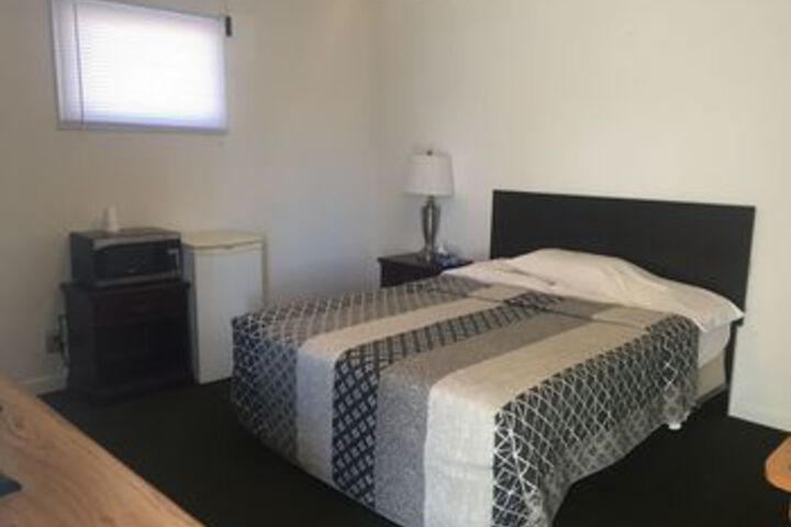 Room 17 of 29