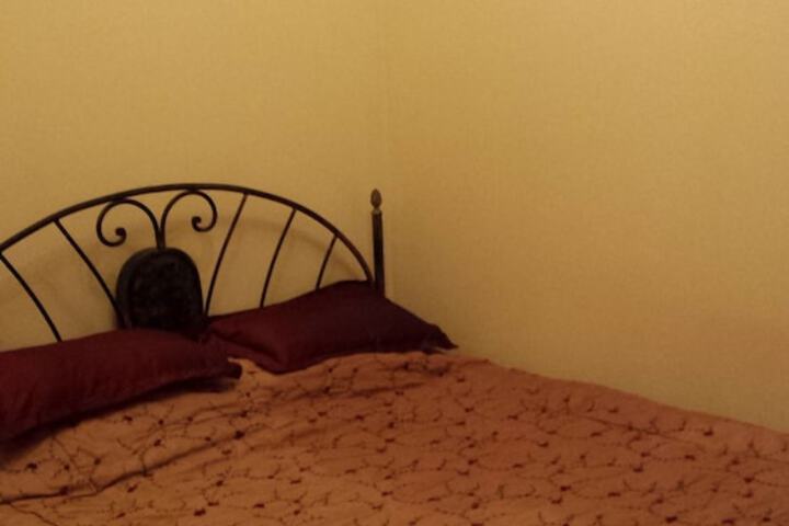 Room 13 of 39