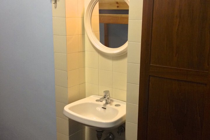 Room 15 of 29