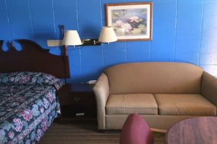 Room 7 of 7