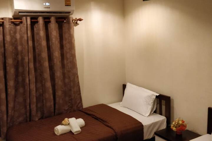 Room 43 of 68
