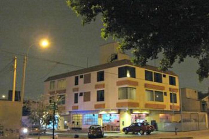Lima Backpackers