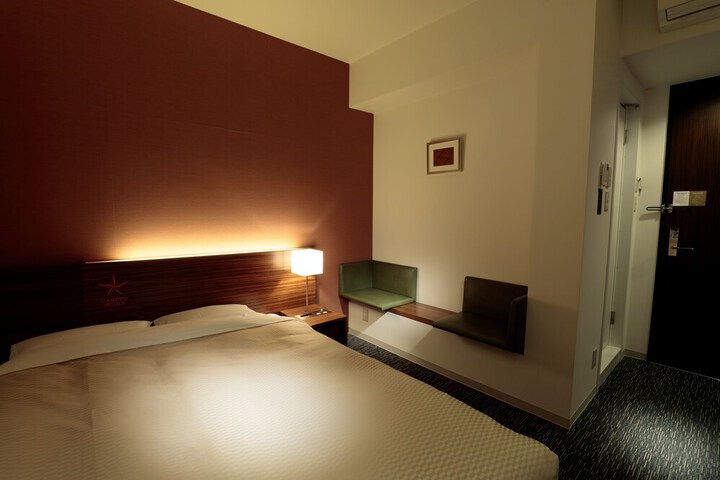 Room 15 of 49