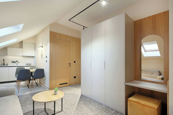 Room 35 of 80