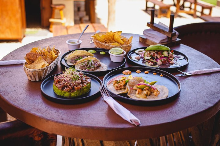 Dining 72 of 92