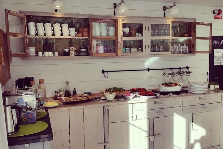 Breakfast/Coffee Service 6 of 17