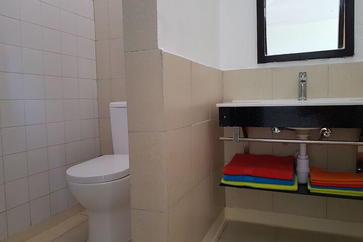 Room 26 of 35