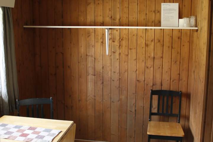 Room 27 of 50