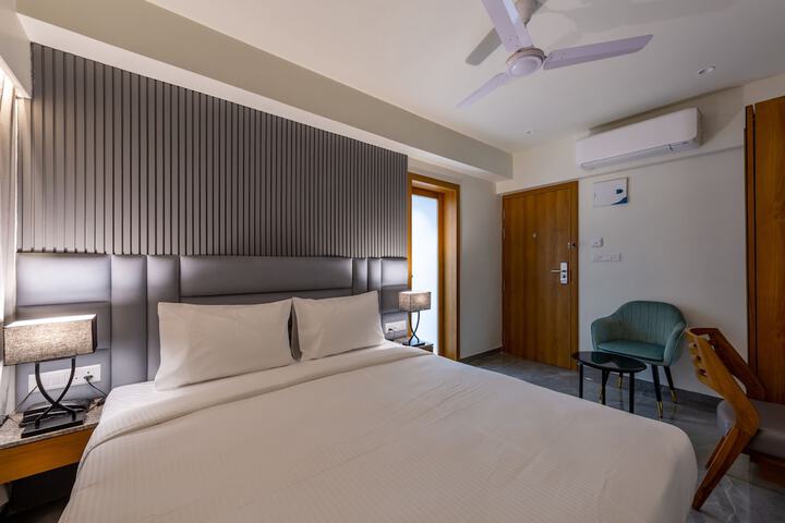 Room 34 of 63