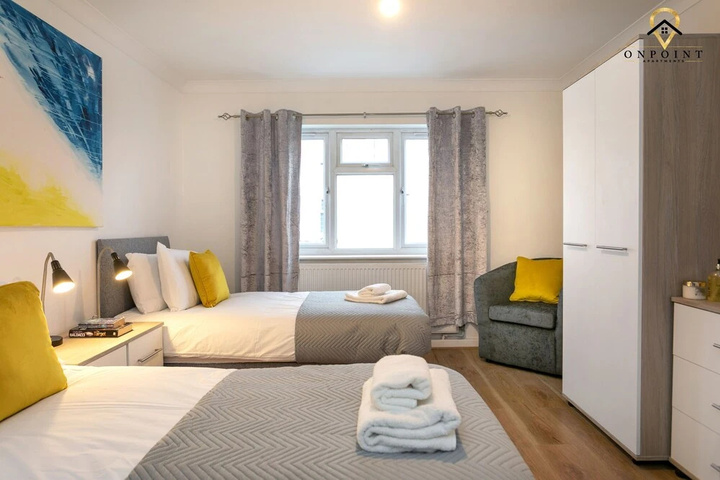 Room 8 of 20