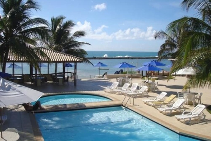 Hotel Pool