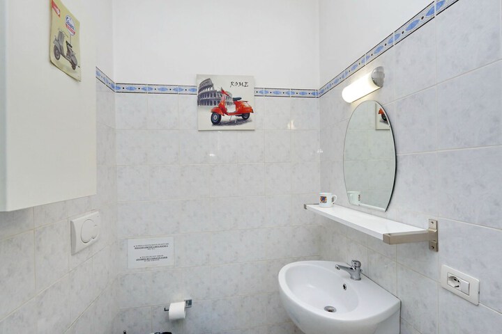 Room 29 of 42