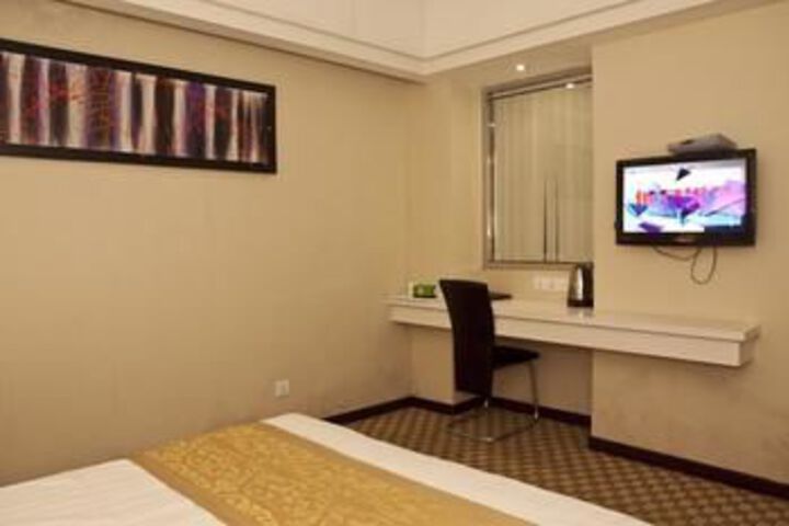 Room 43 of 83