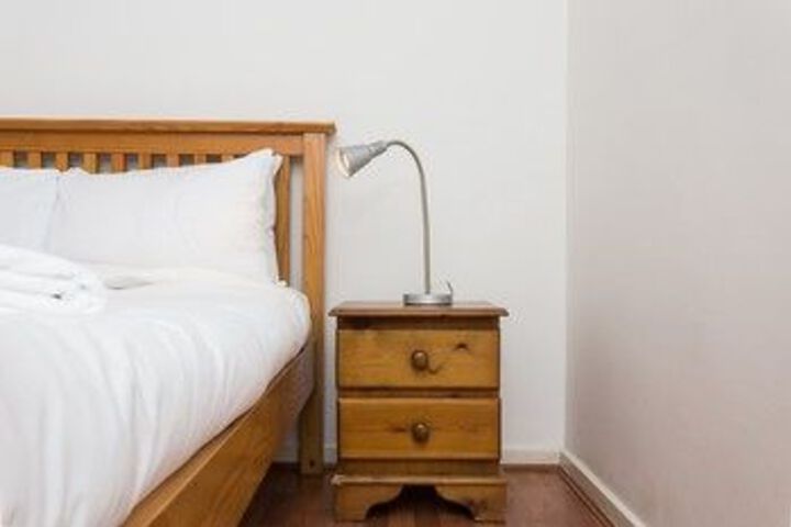 Room 17 of 34