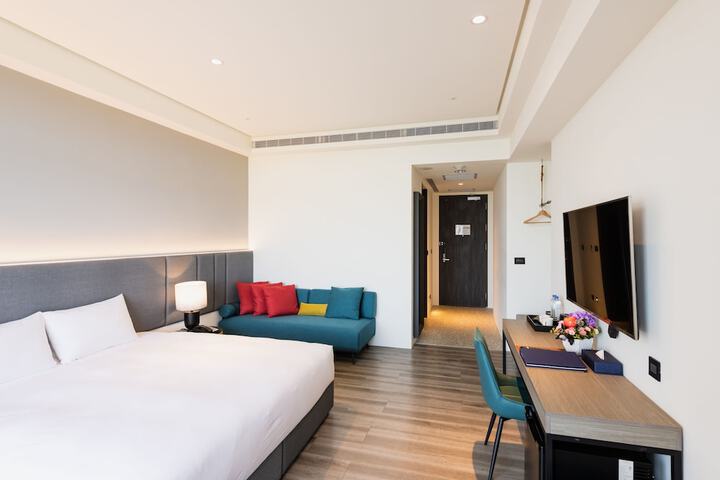 Room 20 of 49