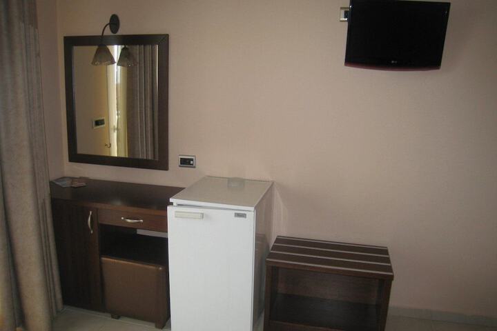 Room 21 of 60