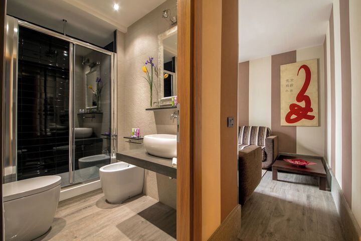 Room 43 of 92