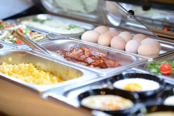 Breakfast/Coffee Service 128 of 185