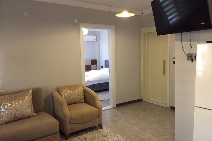 Room 13 of 27
