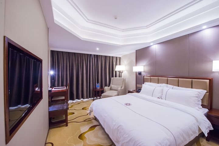 Room 30 of 64