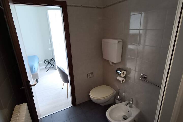 Room 74 of 103
