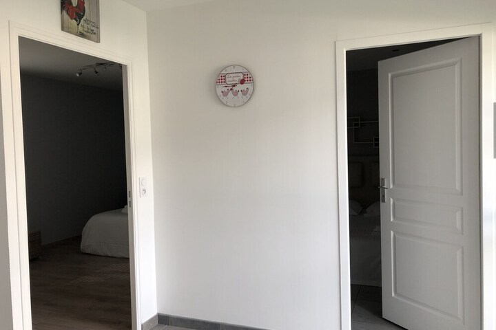 Room 16 of 32