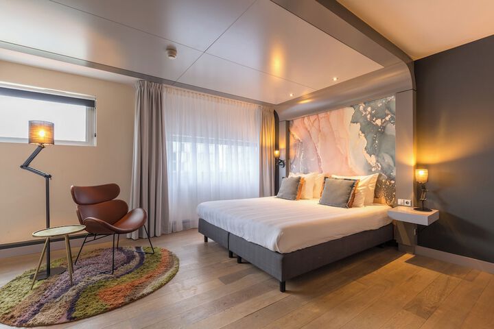 Room 13 of 56