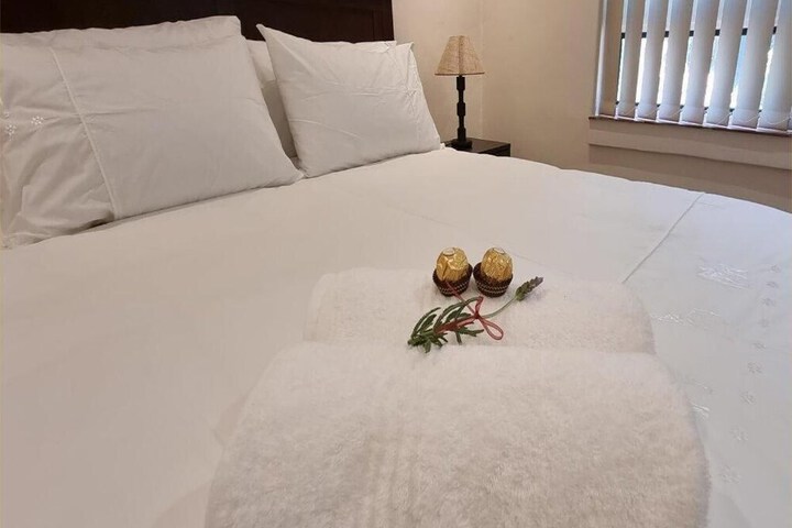 Room 2 of 52