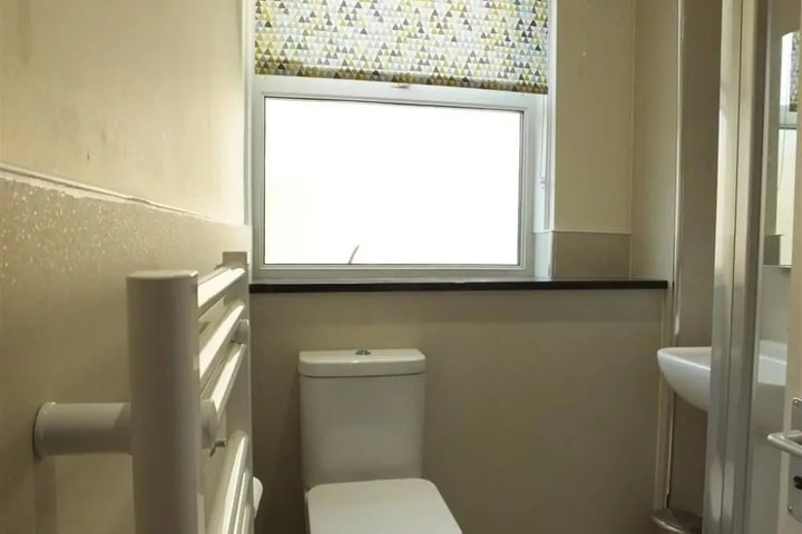 Room 7 of 13