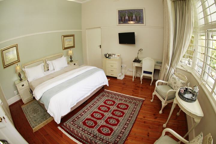 Room 6 of 57