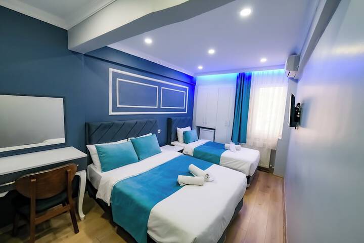 Room 79 of 121