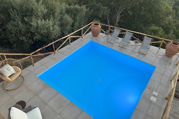 Pool 78 of 101