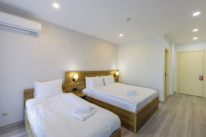 Room 14 of 48