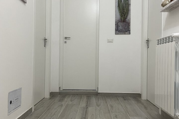 Room 4 of 11
