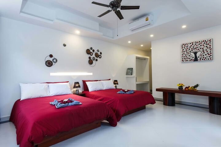 Room 6 of 67