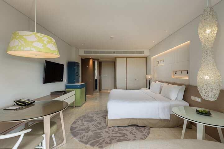 Room 22 of 204