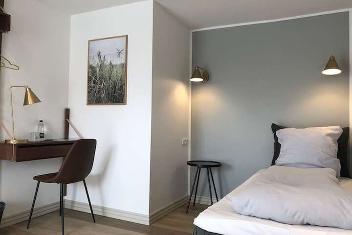 Room 12 of 46