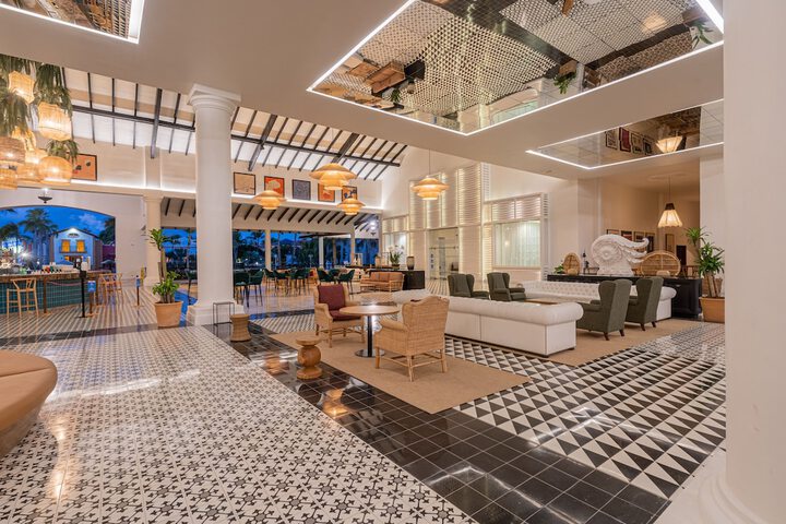 Guest Lobby