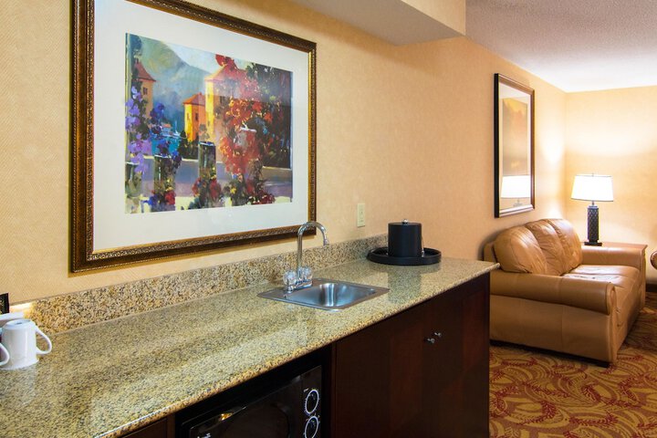 Breakfast/Coffee Service 61 of 98