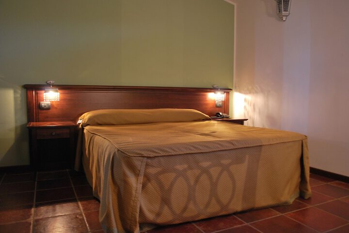 Room 7 of 31