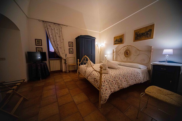 Room 10 of 64