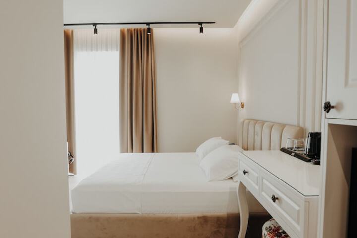 Room 46 of 92